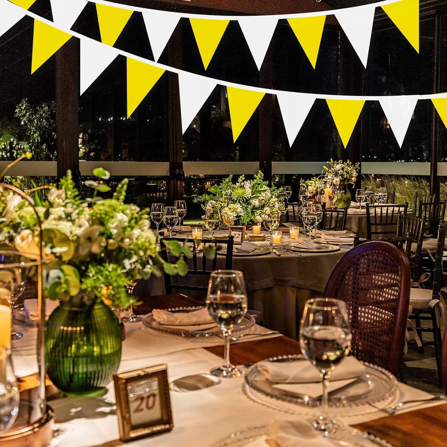 Q Kids Outdoor - Bandiera con stendardo giallo bianco da